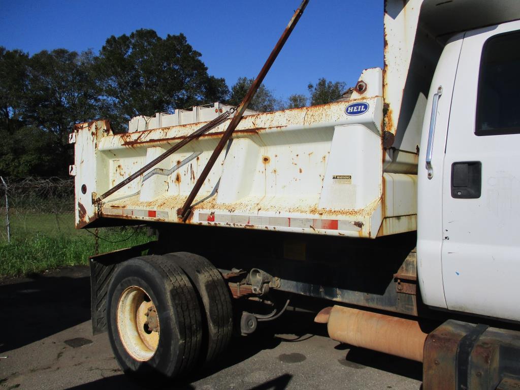 2002 Ford F-750 Dump Truck.