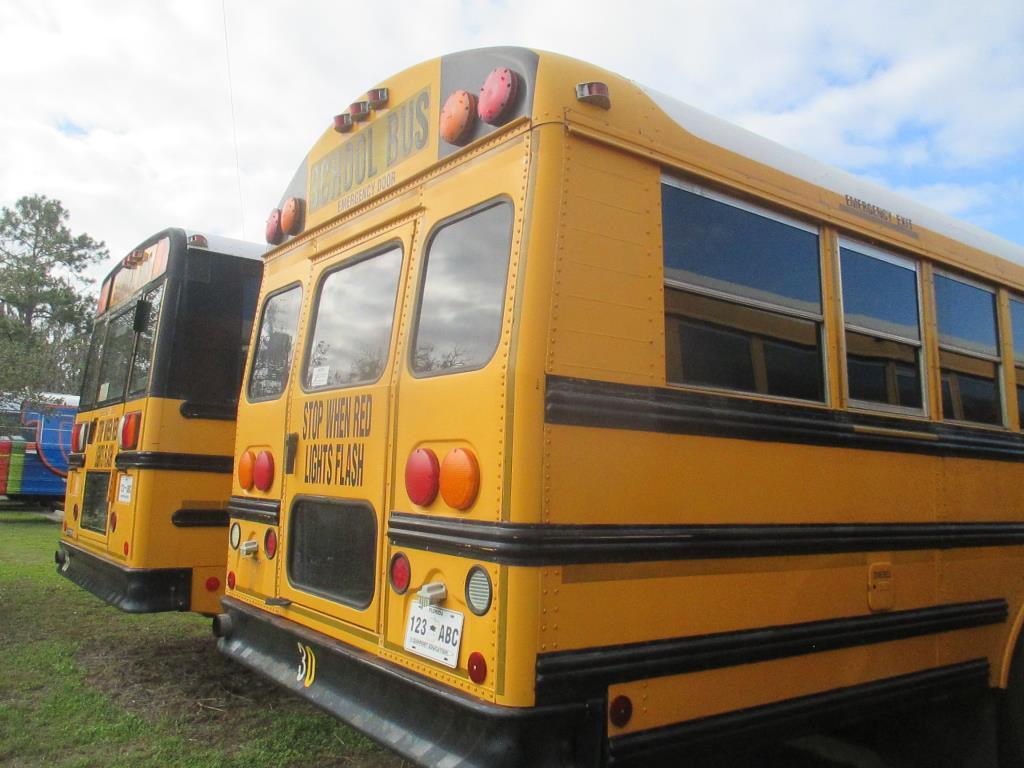 2005 Thomas Built School Bus Freightliner FS65.