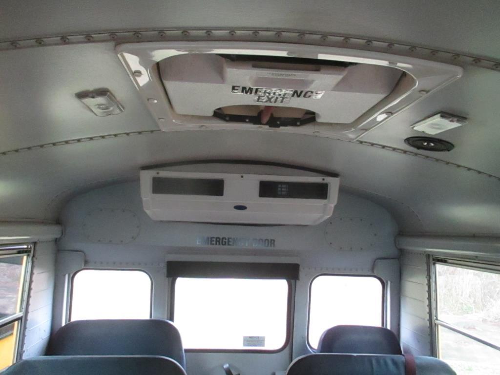 2005 Thomas Built School Bus Freightliner FS65.