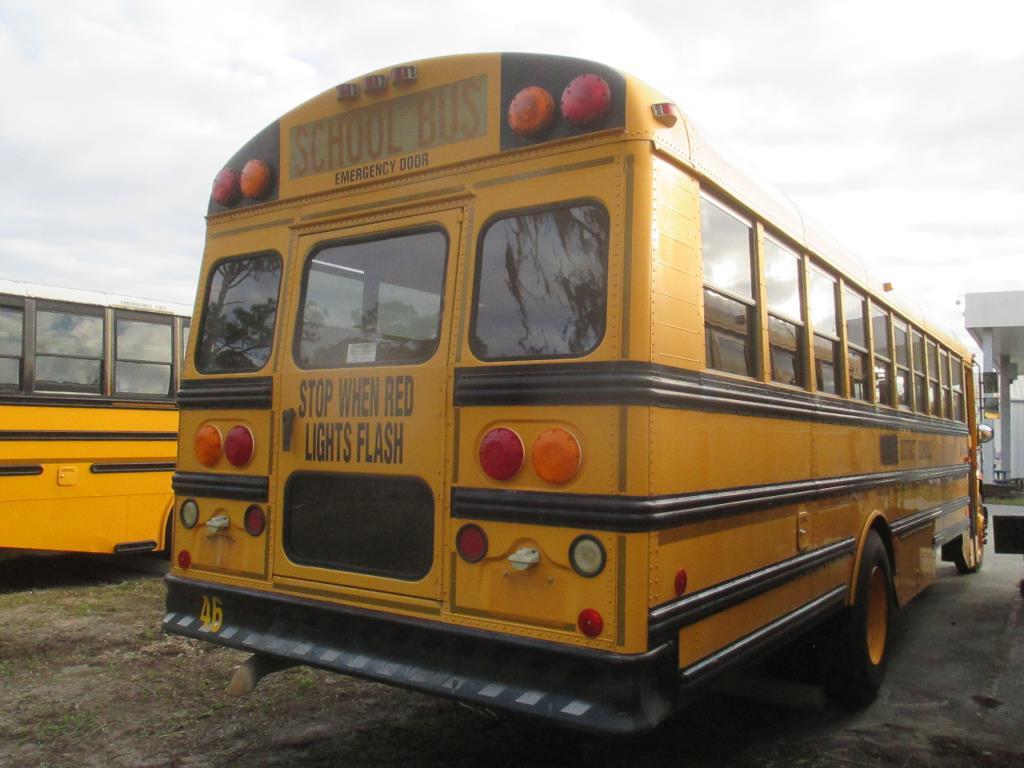 2002 Thomas Built School Bus Freightliner FS65.