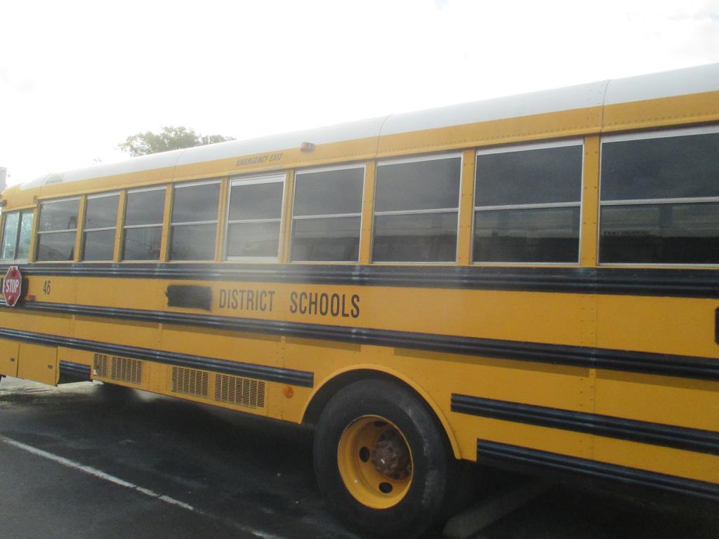 2002 Thomas Built School Bus Freightliner FS65.