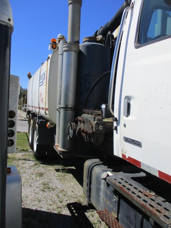 1999 Sterling LT7501 Safe Jet Vacuum Truck.