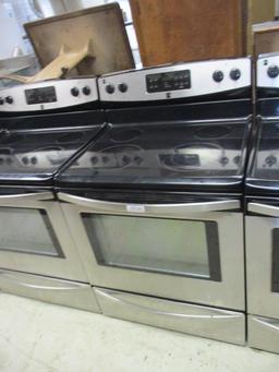 Kenmore Ceramic Top 4 Burner Oven.