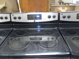 Kenmore Ceramic Top 4 Burner Oven.