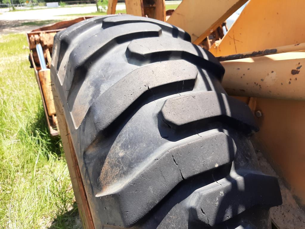 1990 Case W200 Front End Loader