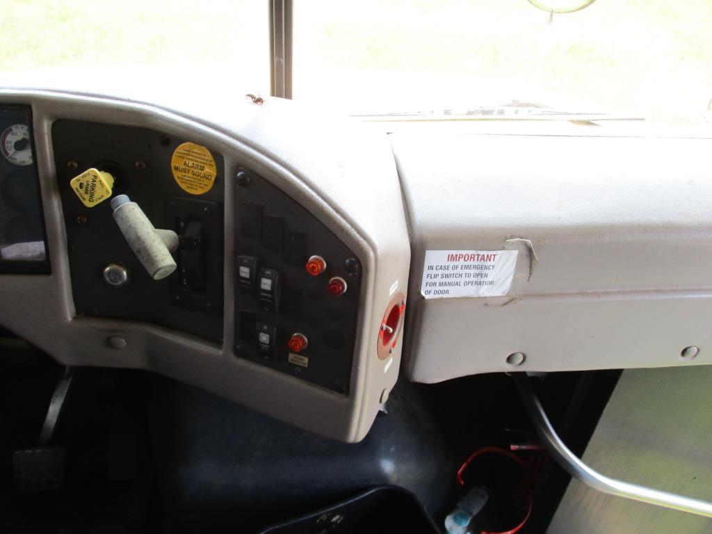 2004 International/Navistar CE School Bus