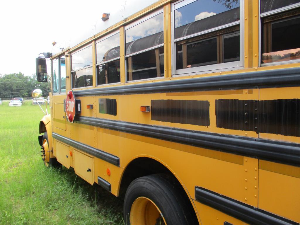 2004 International/Navistar CE School Bus