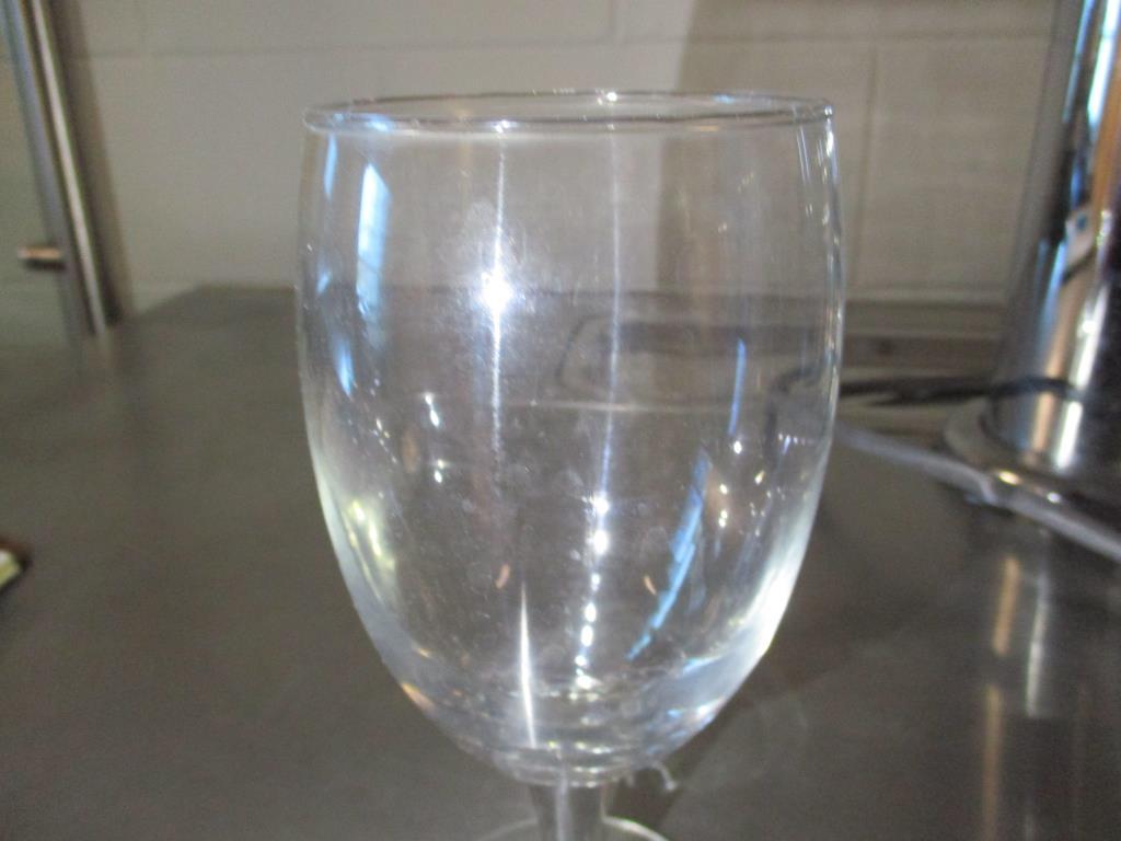 (672) Footed Water Glasses, 16oz.