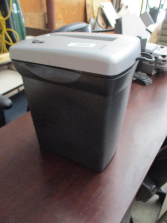 Fellows OD700C Paper Shredder