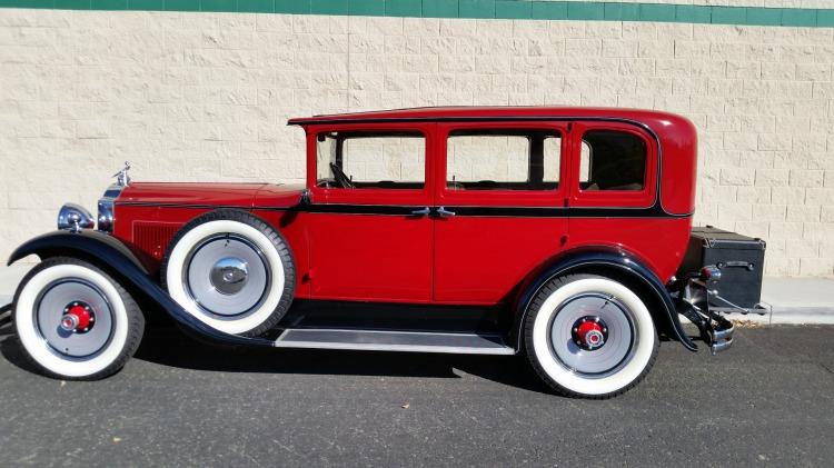 1930 Packard 726 Sedan