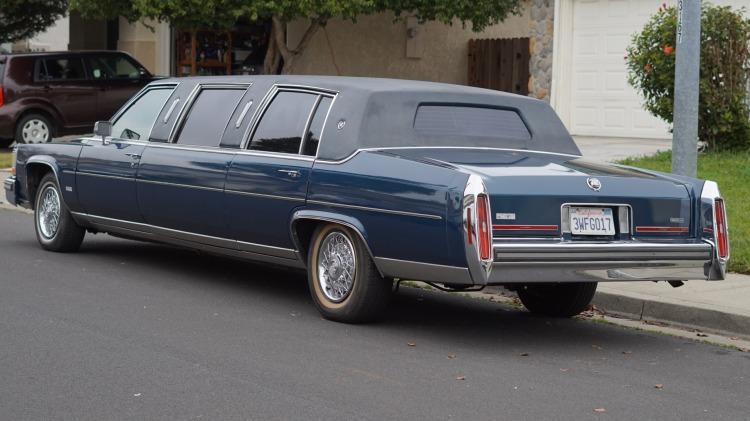 1988 Cadillac Limousine 6 passenger