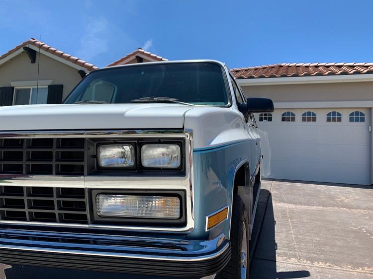 1990 Chevrolet Suburban 1500