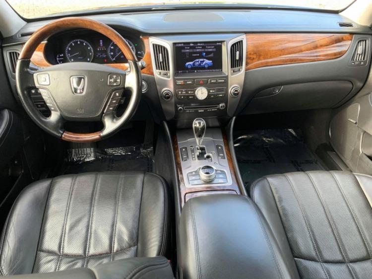 2011 Hyundai Equus Signature