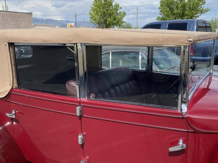 1930 Auburn 8-95 Phaeton Sedan