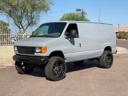 2005 Ford E350 4x4 van