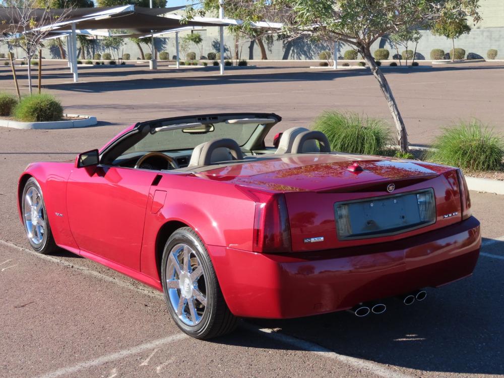 2005 Cadillac XLR Convertible