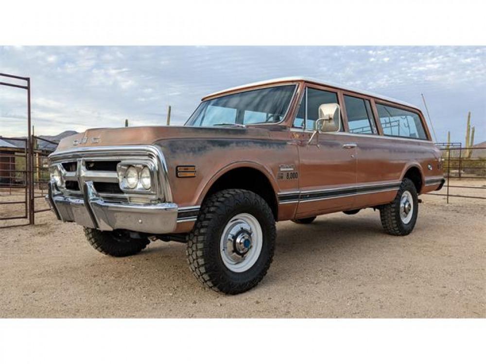 1972 GMC K-20 Suburban