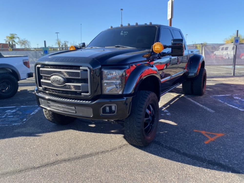 2015 Ford Platinum F350 Shortbed Dually