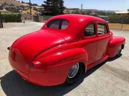 1947 Ford Custom 2Dr