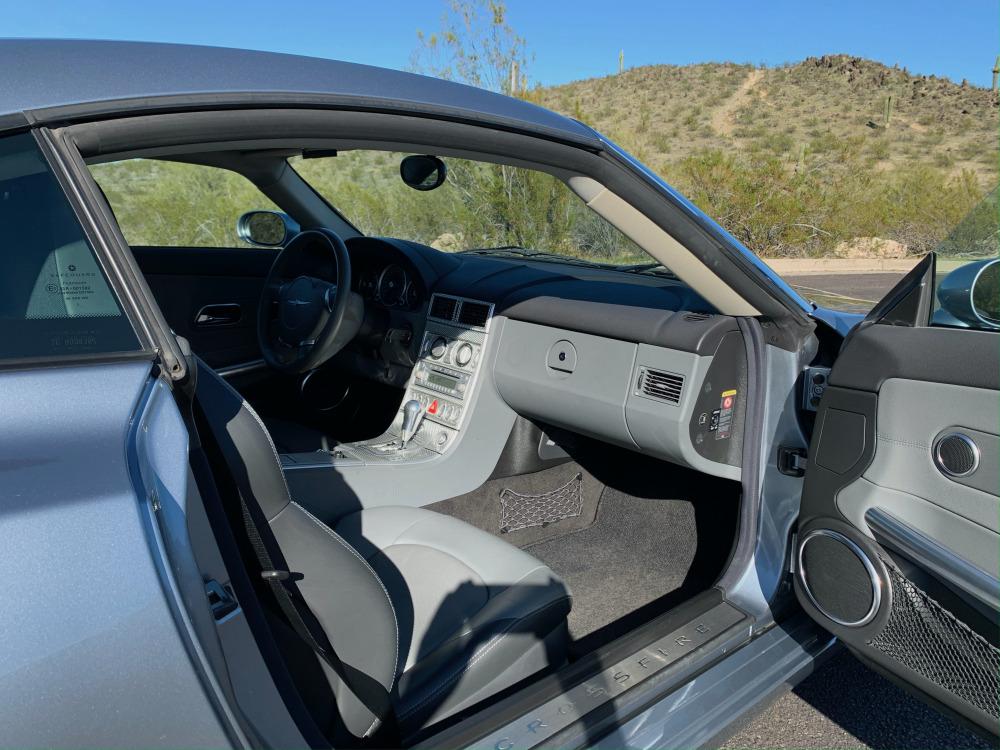 2004 Chrysler Crossfire coupe