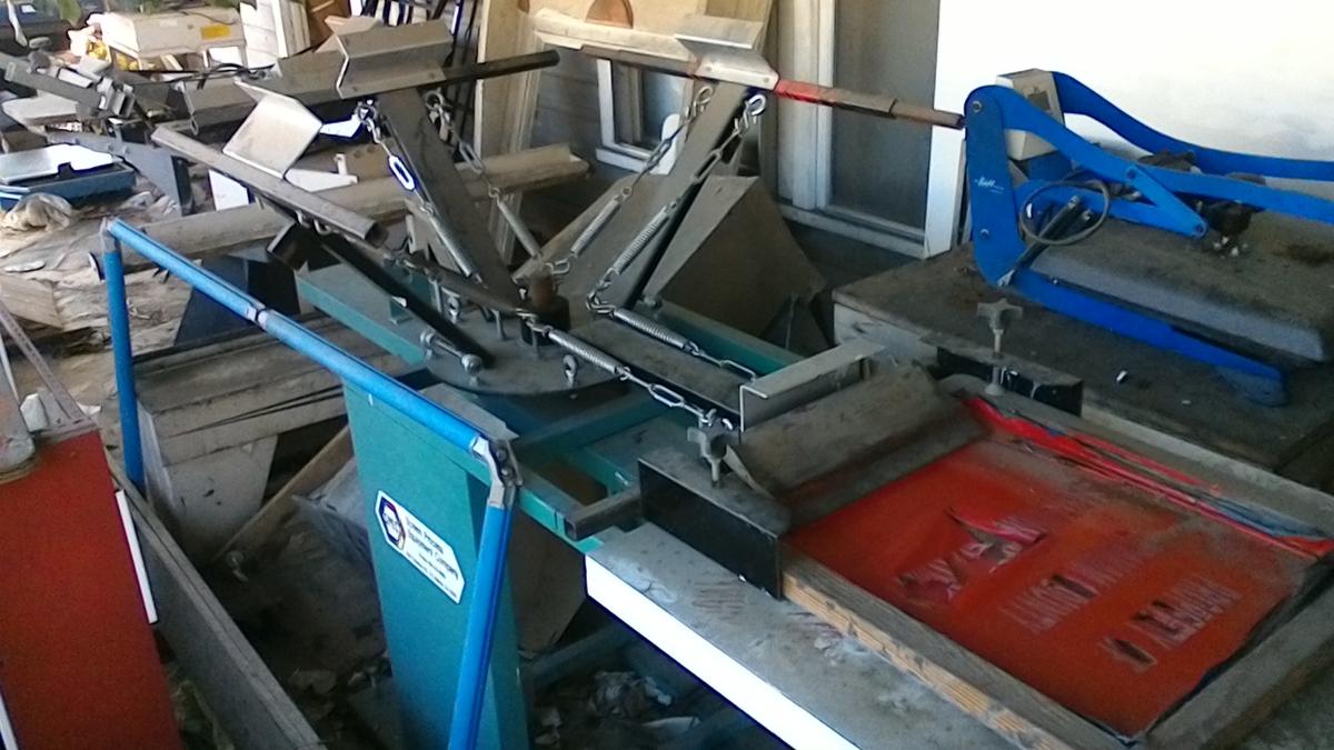 Screen press