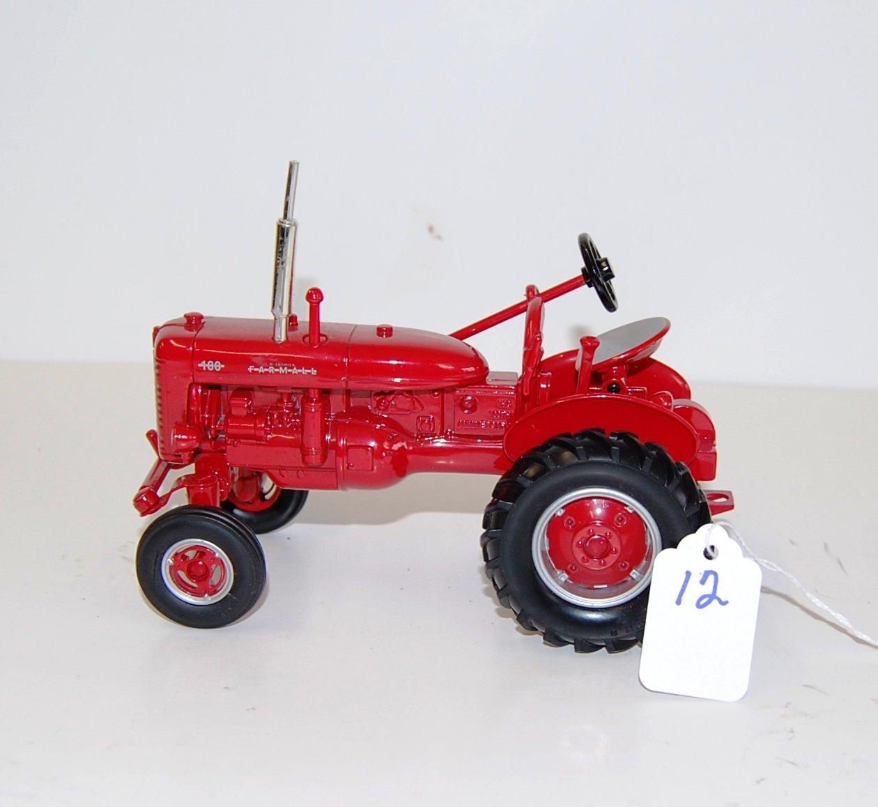 ERTL MCCORMICK FARMALL 100 1/16