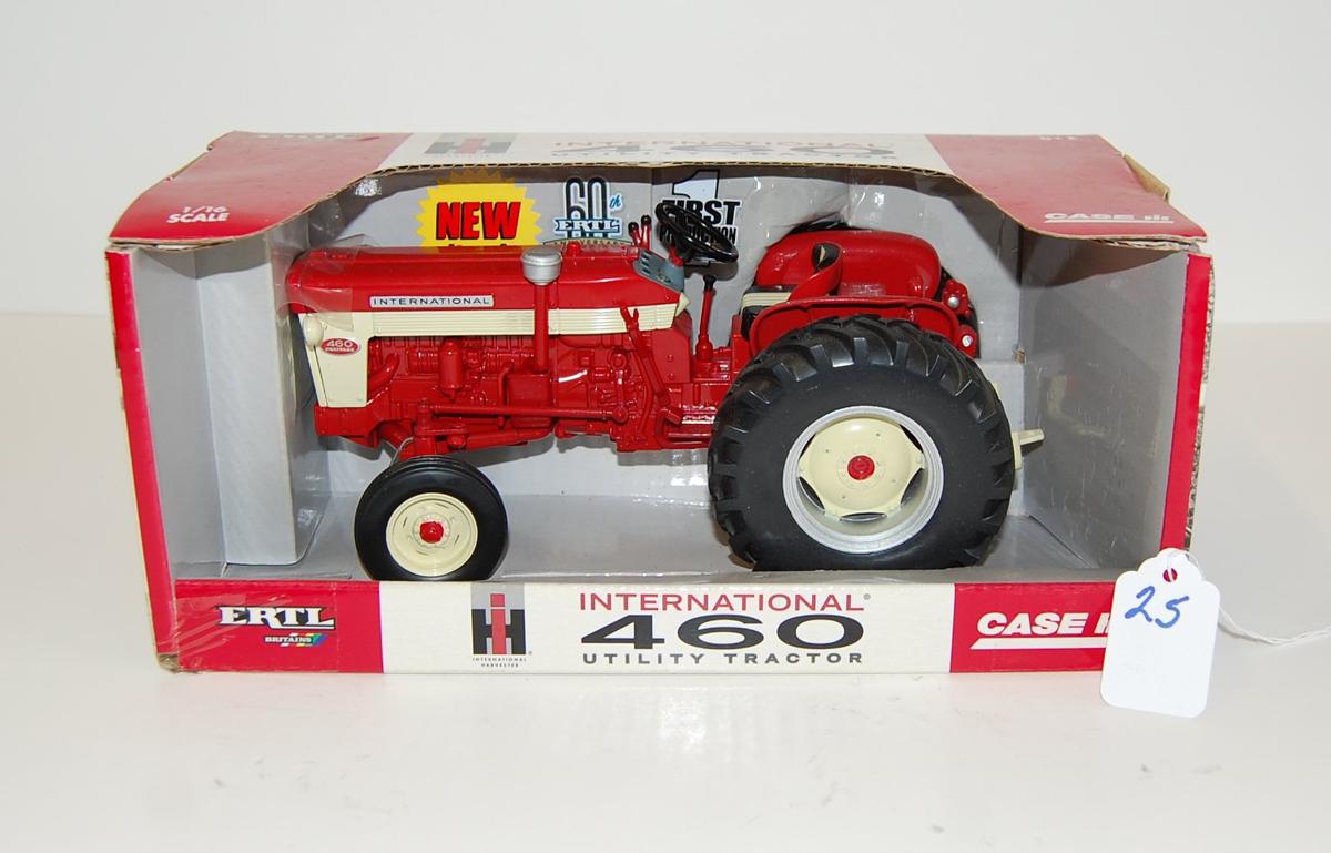 ERTL INTERNATIONAL 460 UTILITY TRACTOR 1/16