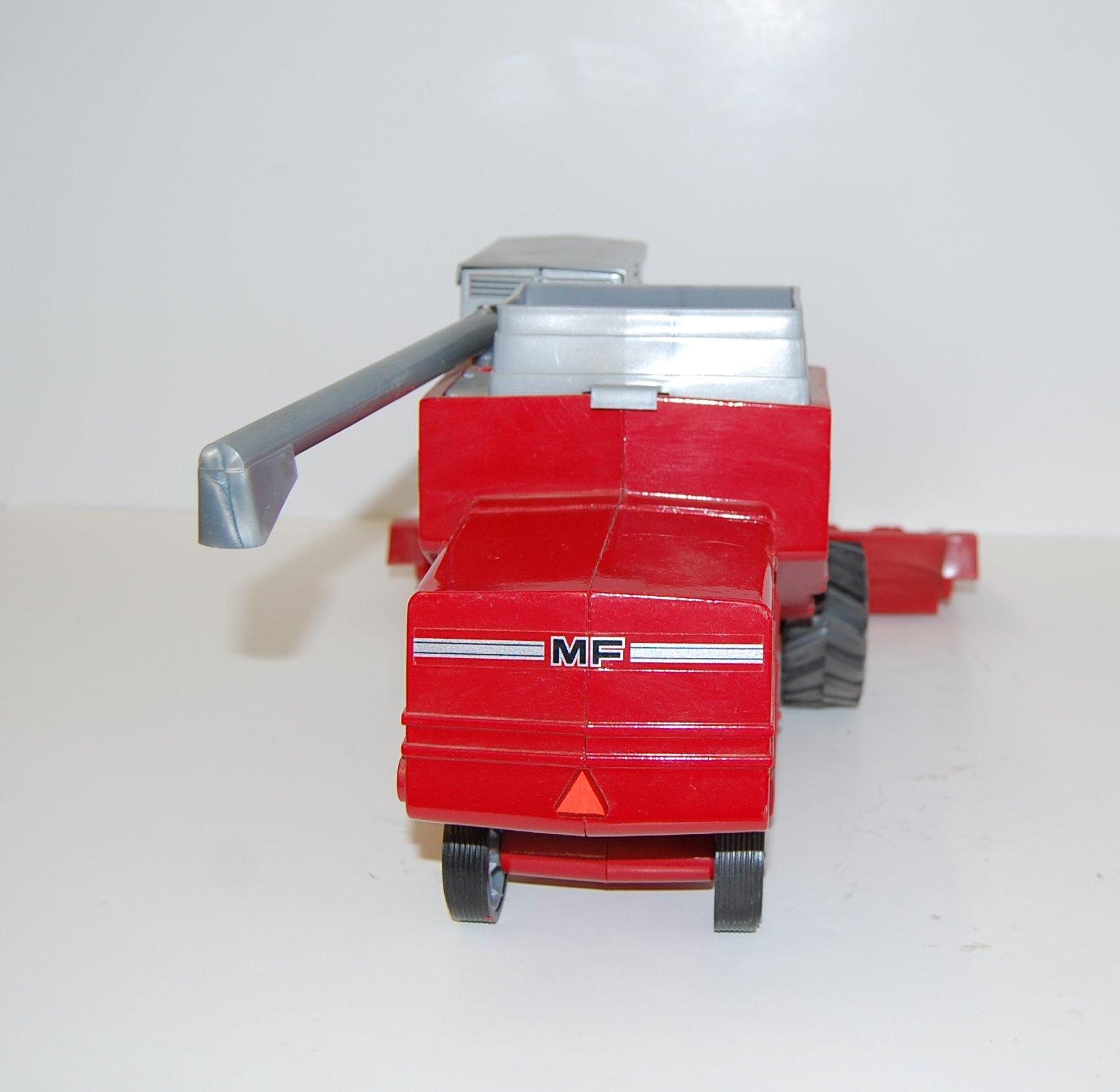 ERTL MASSEY FERGUSON 850 COMBINE