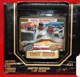 Neil Bonnett Lot: Tin, Cars, Card Set