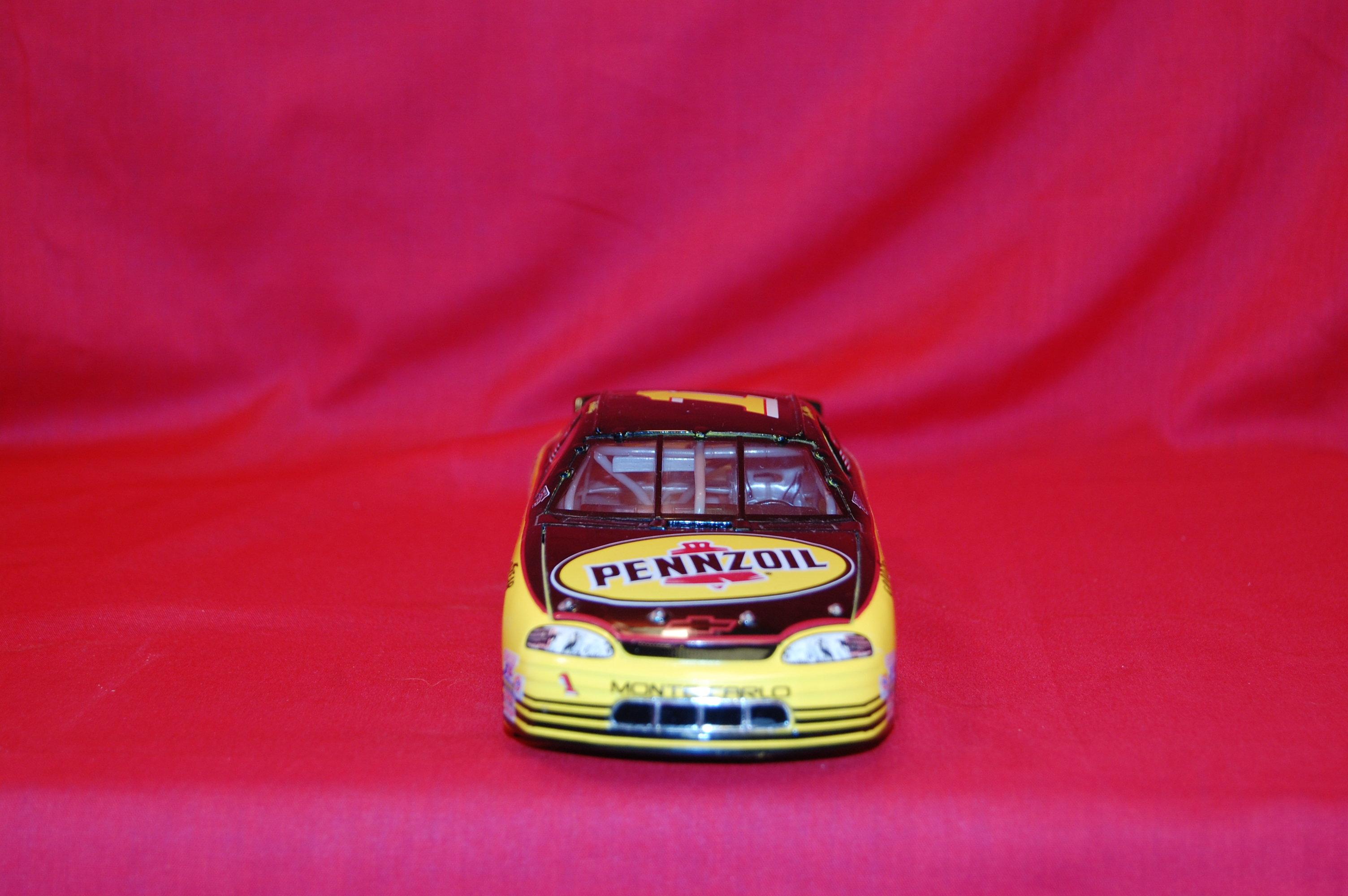 Darrell Waltrip 1998 #1 Pennzoil Car - Rare