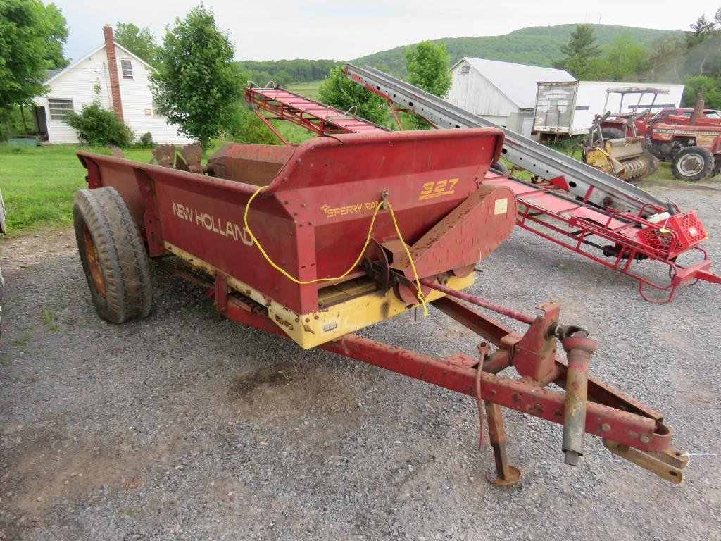 NH 327 Manure Spreader