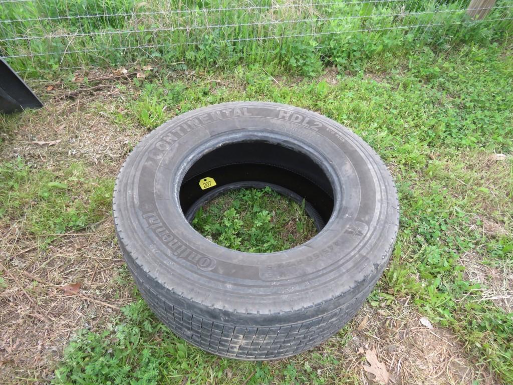 Continental 445/50R22.5 Tire