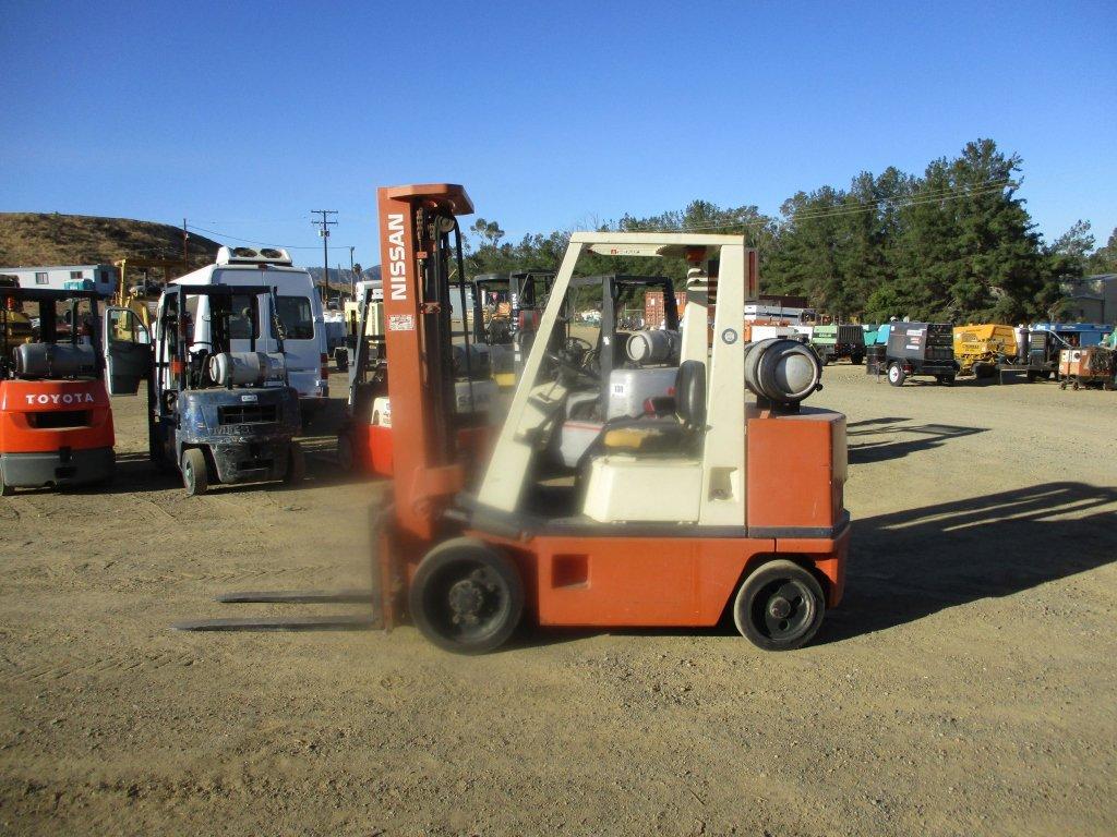 Nissan KCUGH02F30PV Industrial Forklift,