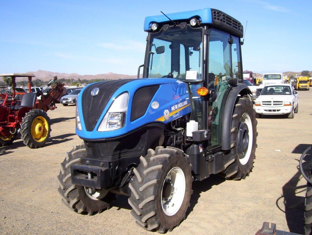 2017 New Holland T4.100V Agricultural Tractor,