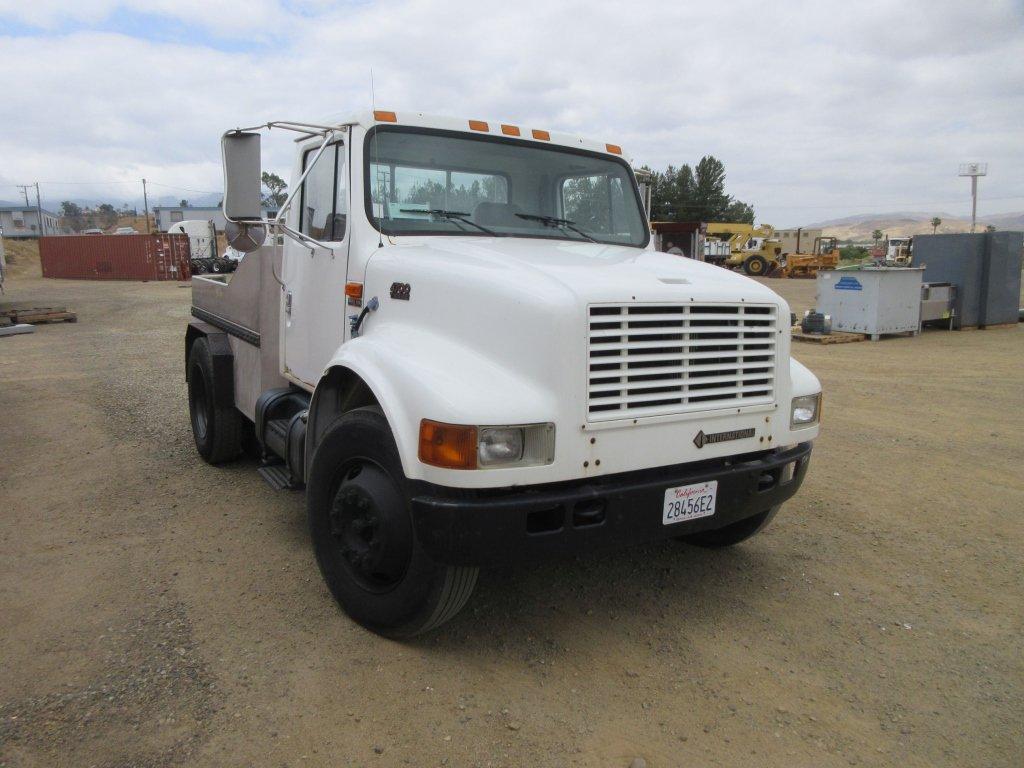 International 4700 Flatbed Truck,