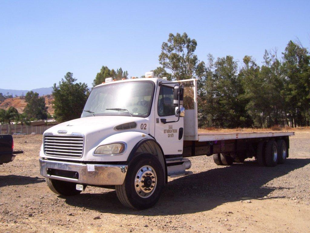 Freightliner Business Class M2 Flatbed Truck,