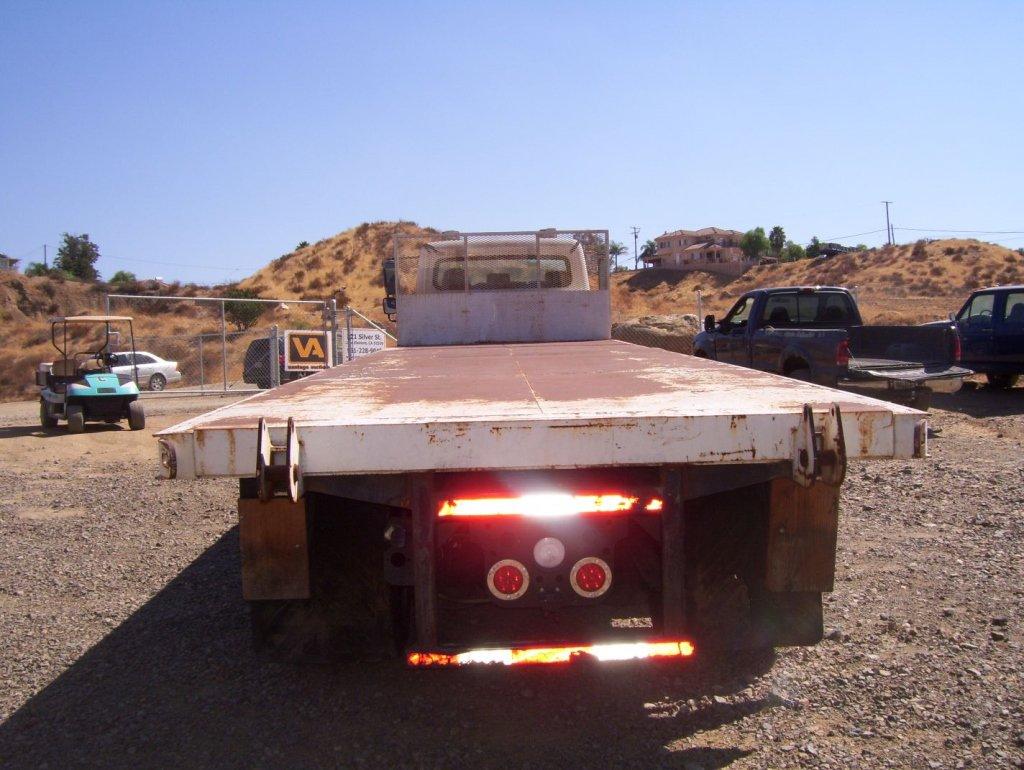 Freightliner Business Class M2 Flatbed Truck,