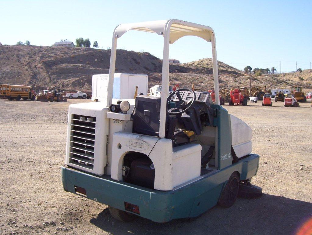 Tennant 6500 Parking Lot Sweeper,