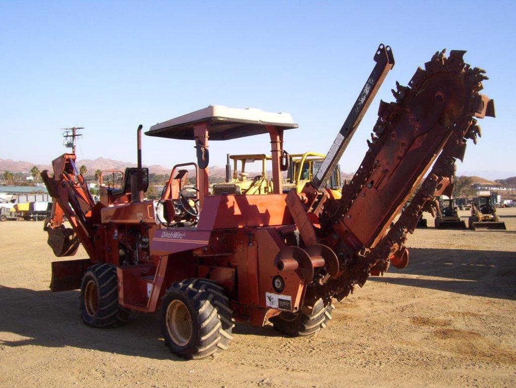 Ditch Witch 6510DD Trencher,