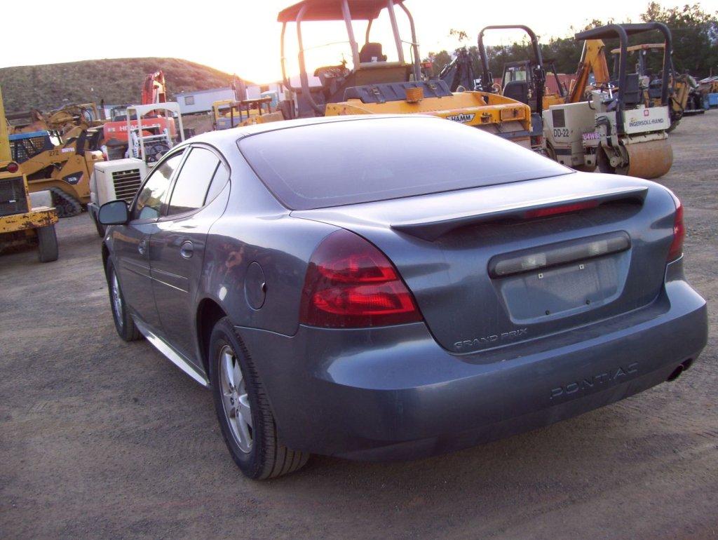 2006 Pontiac Grand Prix Sedan,