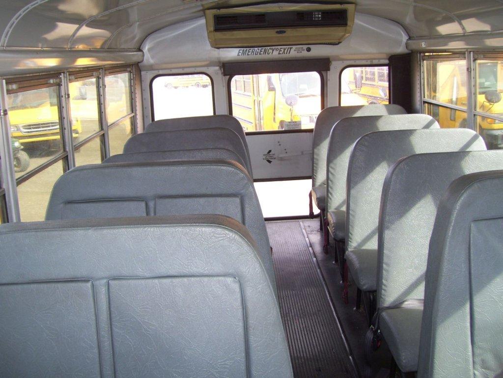 Ford E450 20-Passenger Bus,