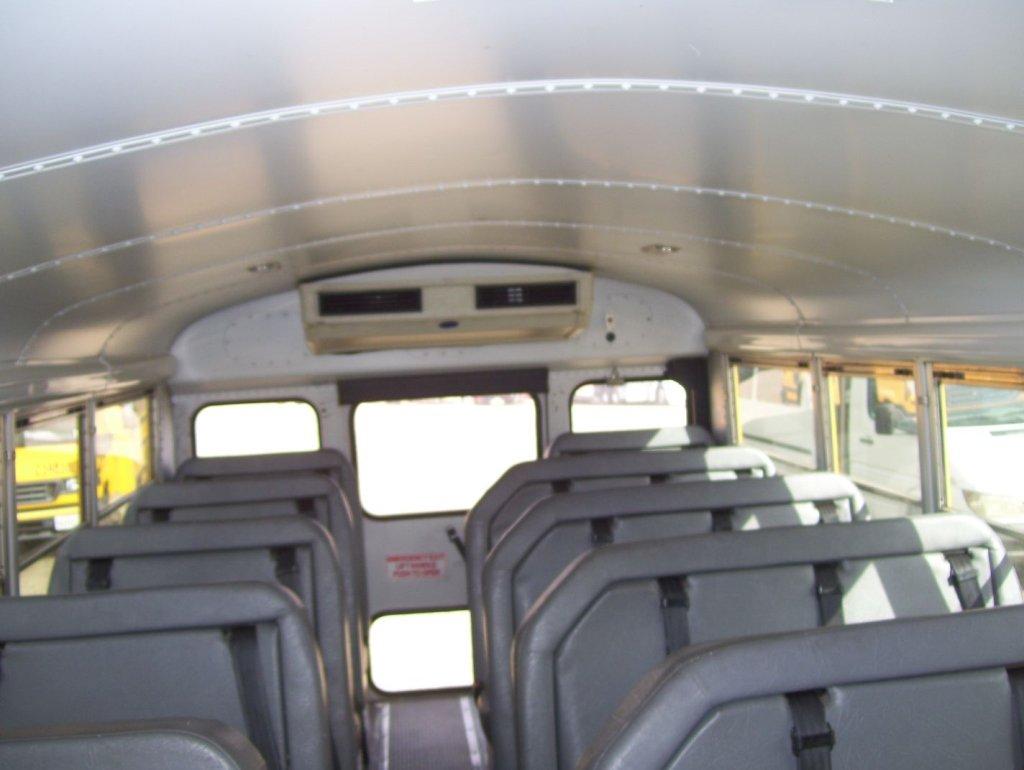 Ford E450 24-Passenger Bus,