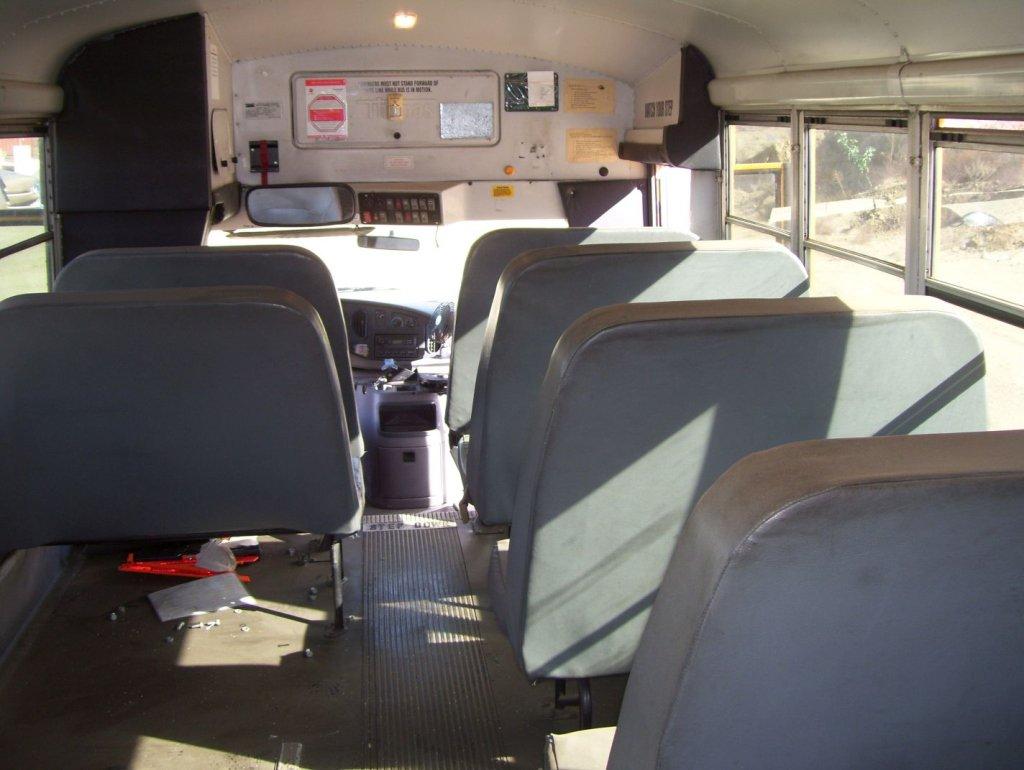 Ford E450 8-Passenger Bus,