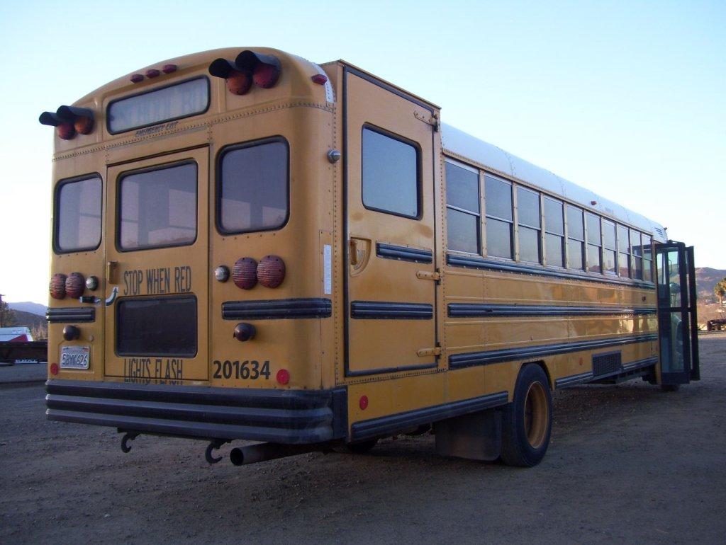 International 15-Passenger Bus,