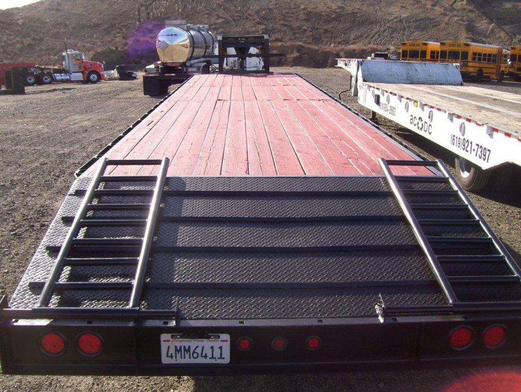 PJ Gooseneck Equipment Trailer,