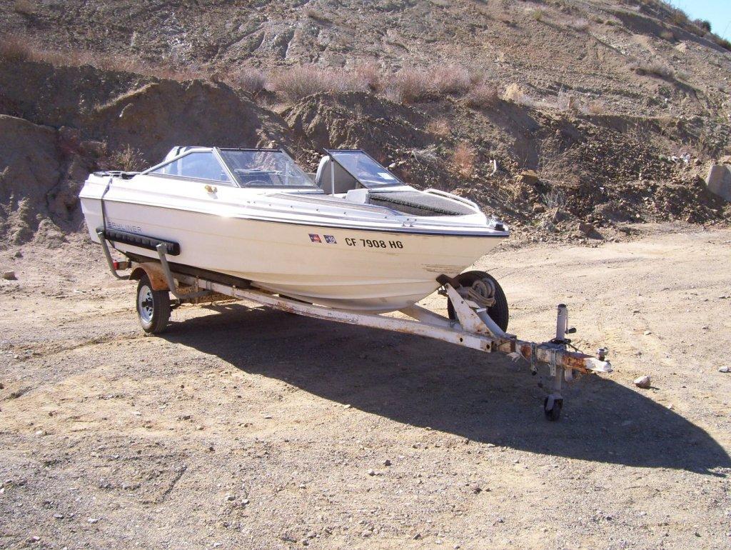 Bayliner 15' Boat,