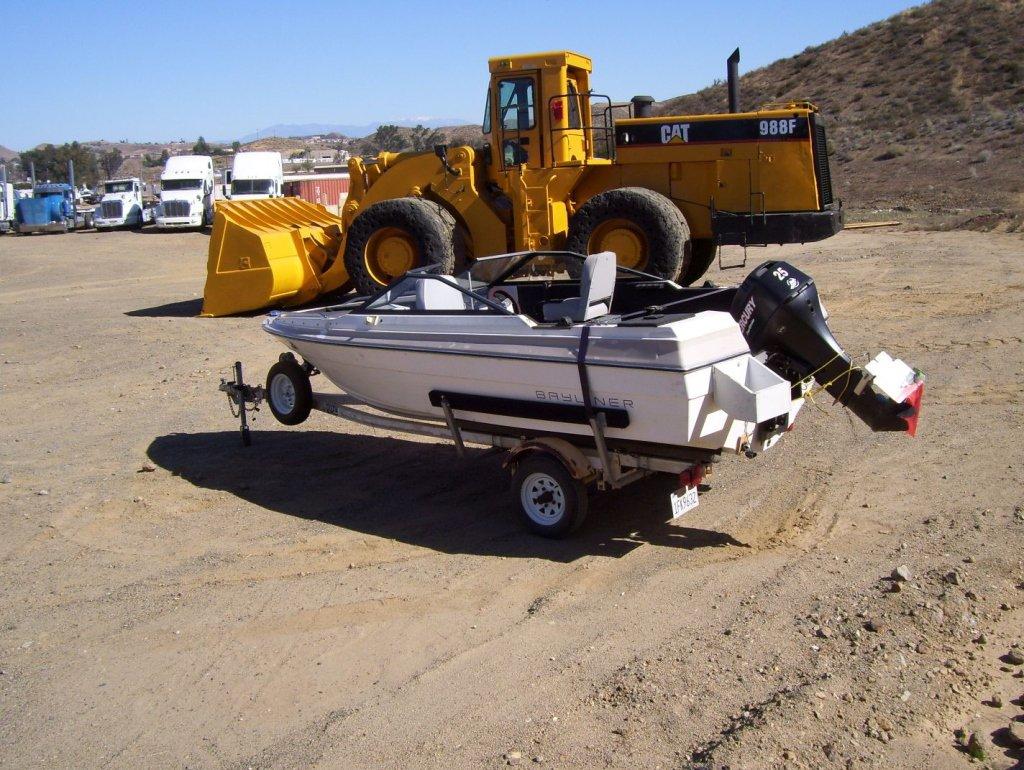 Bayliner 15' Boat,