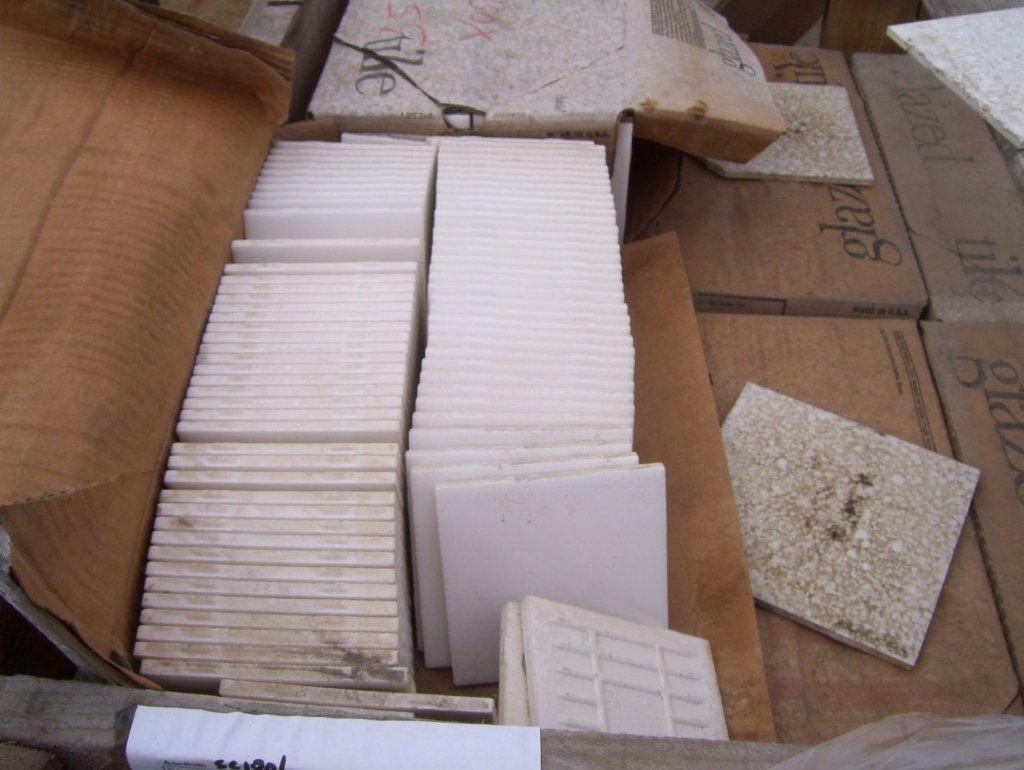 Pallet of 6" x 6" Glazed Tiles.