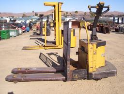 Caterpillar NPV60 Powerlift Pallet Jack,