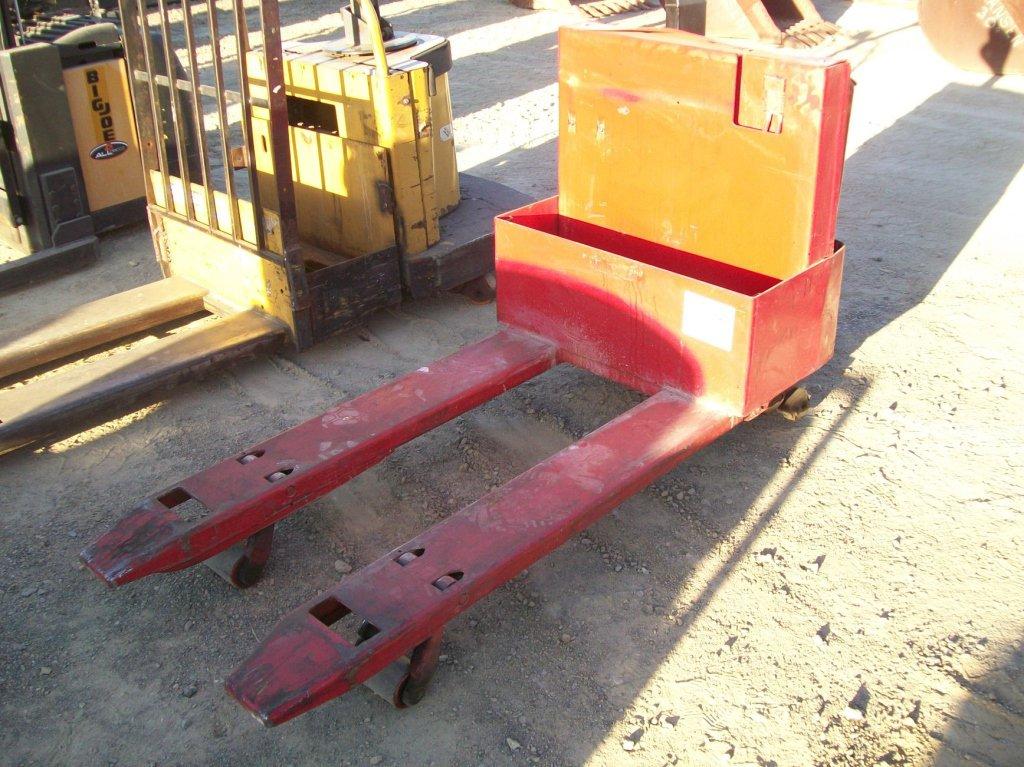 Raymond Handling Power Lift Pallet Jack,